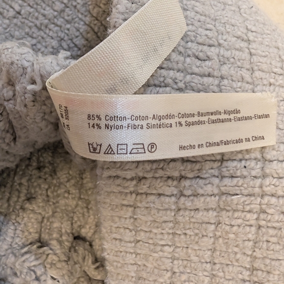 Elegant Gray Cable Knit Lounge Shorts - Picture 2 of 6